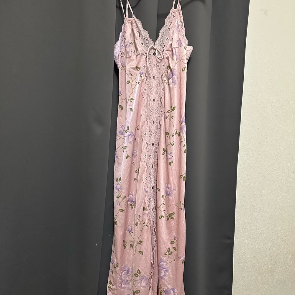 Floral Lace Pink Nightgown